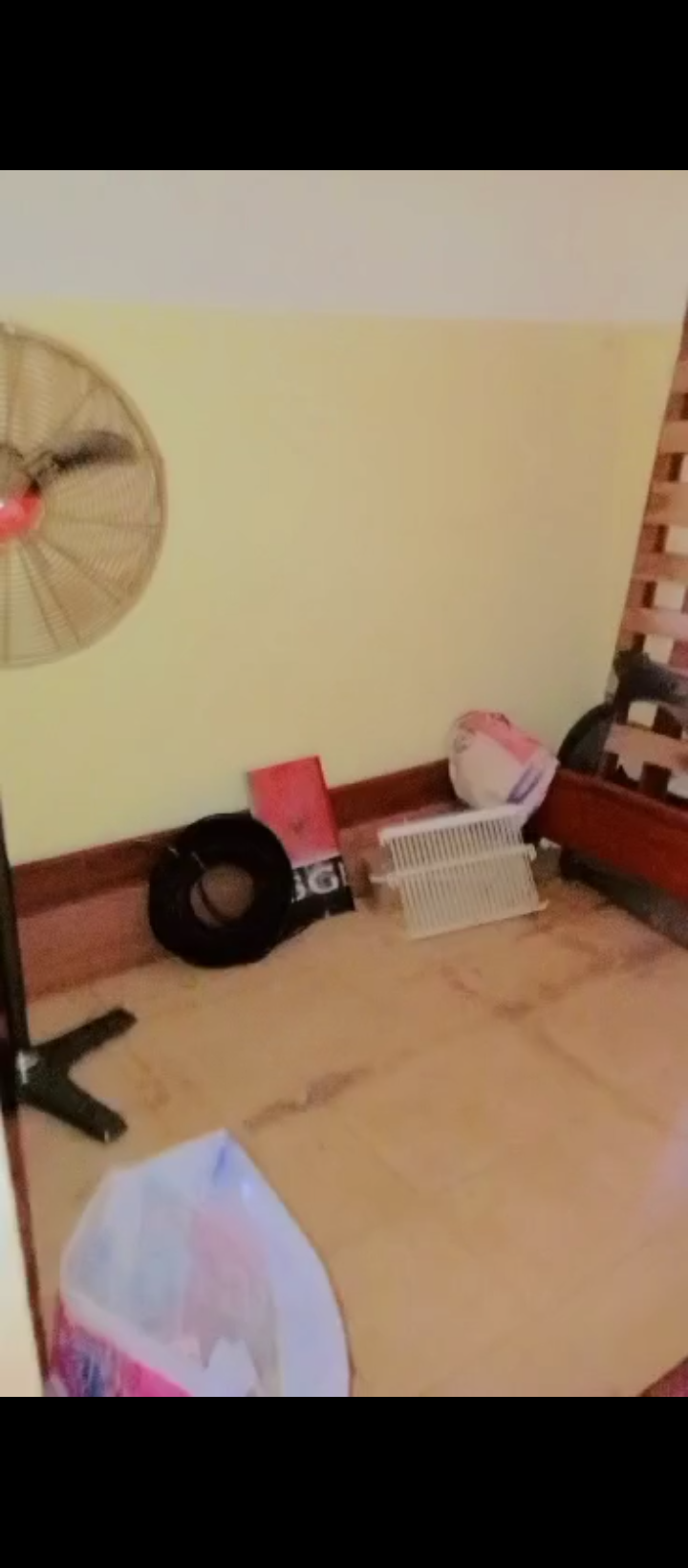 Appartement unique d'une entrée couché x16